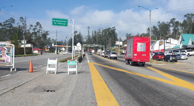 Persisten algunos cierres en la vía al Llano luego de acuerdo para levantar bloqueos