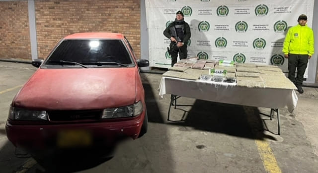 vehículo con más de 30 mil gramos de estupefacientes en Soacha