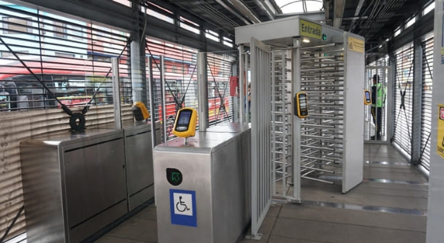 acabarán los torniquetes anticolados en Transmilenio
