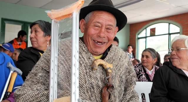 Entrega de subsidios monetarios para adultos mayores discapacitados en Cundinamarca