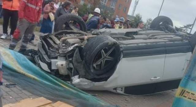 Vehículo volcado en Kennedy dejó graves heridos