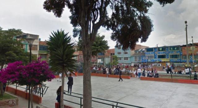 Delincuentes robaron a una joven frente a un colegio en San Mateo Soacha