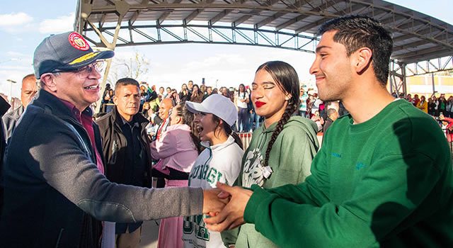 Petro anuncia complejo educativo en Soacha, será tipo multicampus