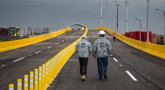 Desde hoy opera el puente vehicular de la Primera de Mayo con Carrera 68
