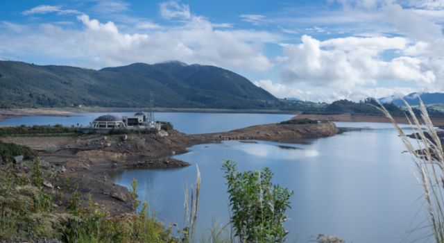 Racionamiento de agua en Bogotá se mantendrá en noviembre