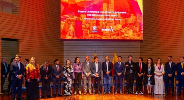 Bogotá posesionó a los alcaldesas y alcaldes locales