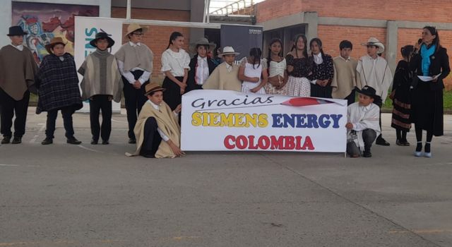 donación de mobiliario para colegios de Cundinamarca