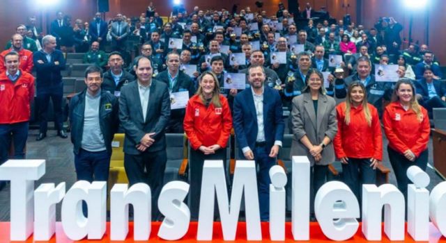Se entregó reconocimiento a mejores conductores de Transmilenio
