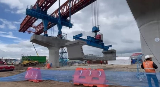 viga lanzadora para construcción del viaducto del Metro de Bogotá