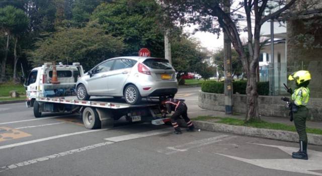 La Secretaría de Movilidad intensificó los operativos en distintos puntos de la ciudad para mejorar la seguridad vial y recuperar el espacio público, sancionando a quienes incumplen las normas.