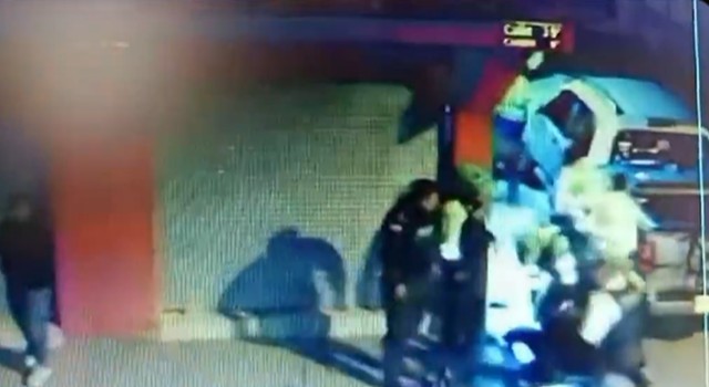 Un grupo de comerciantes denunció un caso de abuso policial en Soacha, asegurando que fueron agredidos por uniformados luego de acatar una solicitud para bajar el volumen de la música.