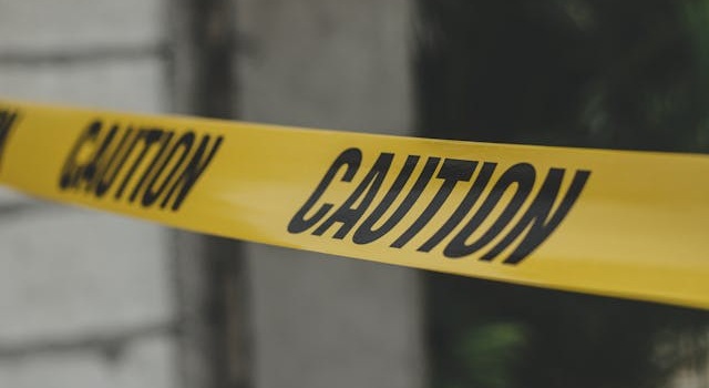Un hombre fue condenado a 50 años de cárcel tras ser hallado culpable del homicidio en el Portal Usme, ocurrido el 9 de marzo de 2024. La víctima fue atacada tras una transacción comercial.