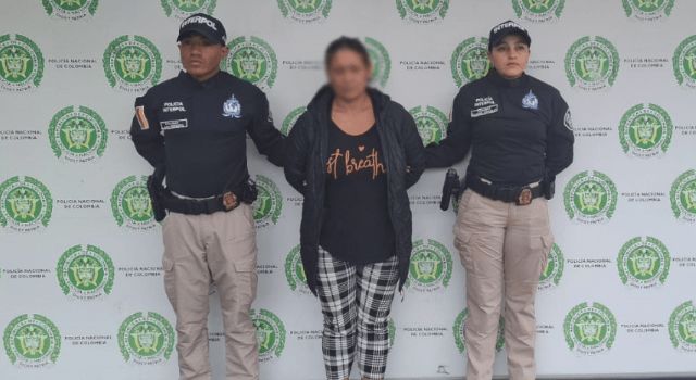 En un operativo realizado en Bosa, las autoridades capturaron a una mujer colombiana requerida por Brasil a través de una Notificación Roja de INTERPOL, debido a su participación en el robo de una reliquia.