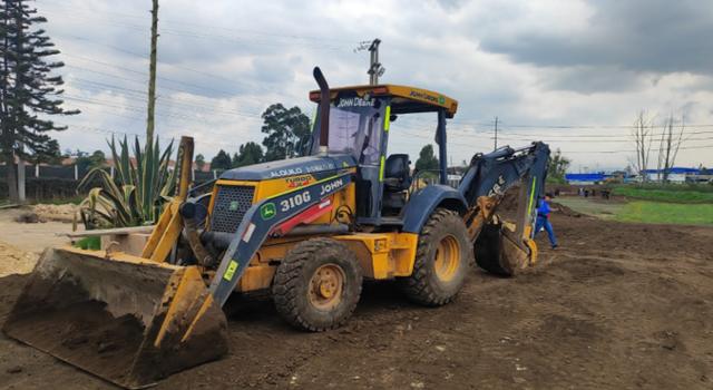Una maquinaria pesada sorprendió a las autoridades en un humedal protegido en Cundinamarca. El operativo reveló daños significativos en uno de los ecosistemas clave para la biodiversidad de la región.