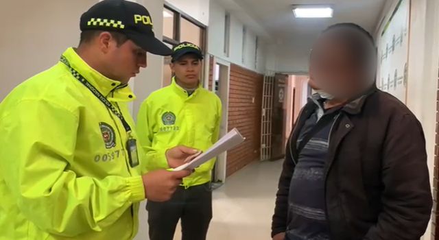 Un hombre que se hacía pasar por yerbatero abusó de una niña de 12 años con Síndrome de Down. Tras un año de investigación, la Fiscalía le imputó cargos por acceso carnal abusivo y actos sexuales con menor de 14 años.