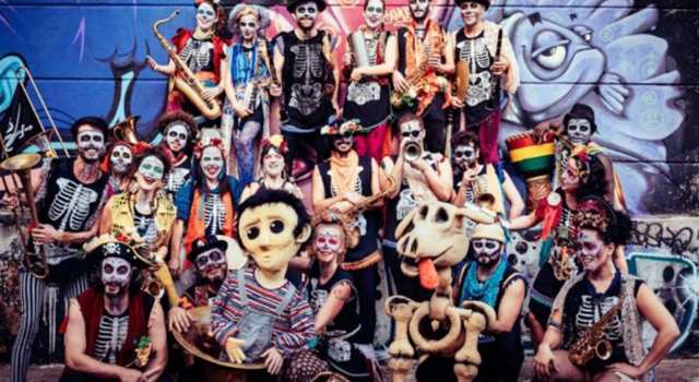 Bogotá celebra el Día Mundial del Circo con el Tortazo Circense, un espectáculo gratuito que se llevará a cabo este sábado 19 de abril en La Media Torta, el emblemático teatro al aire libre del centro.