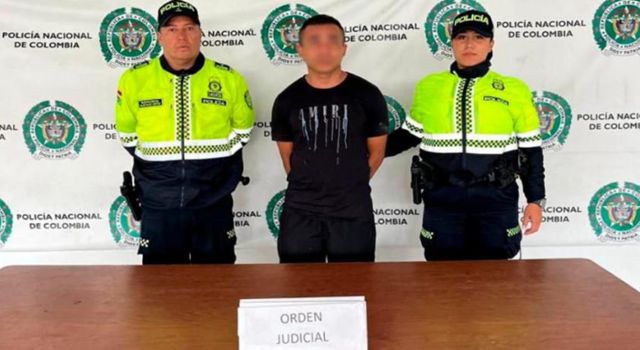 Una megatoma en Bogotá sacudió el barrio Siete de Agosto: capturas, cierres de locales y un vehículo robado recuperado marcaron una noche de operativos que dejó al descubierto la magnitud de la criminalidad en la zona