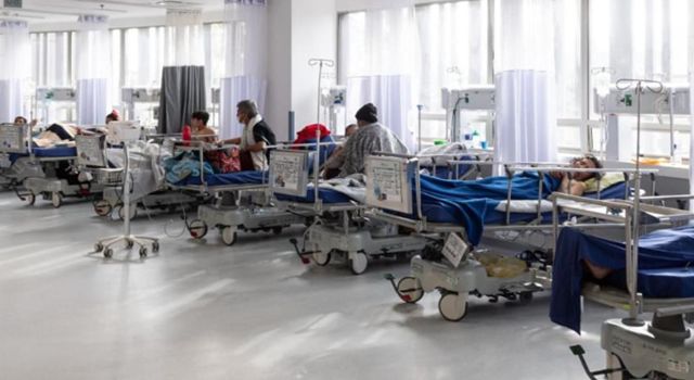 Con salas colapsadas y pacientes esperando atención, los hospitales de Bogotá enfrentan una situación límite. La alerta amarilla fue declarada ante una doble amenaza que pone a prueba la capacidad del sistema de salud