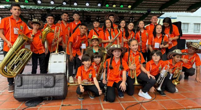 Banda Folclórica de Gutiérrez, Cundinamarca, busca apoyo para representar a Colombia en festival internacional en España