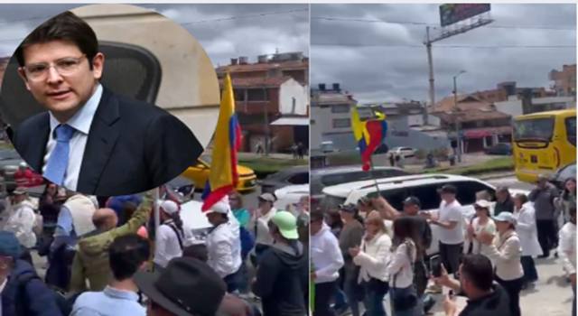 A horas del atentado contra Miguel Uribe que dejó al precandidato presidencial en estado crítico, se revelan mensajes que muestran cómo se planeó el ataque. Mientras tanto, en Bogotá comienzan las movilizaciones.