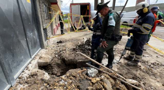 Detectan millonarias pérdidas por conexiones fraudulentas a servicios públicos en un establecimiento comercial de Bogotá.