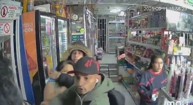 Inseguridad en Bogotá: violento atraco a supermercado, se llevaron hasta la monedas