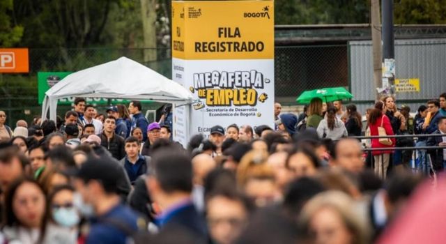 Miles de puestos disponibles en Bogotá: la Megaferia de Empleo llega a Corferias