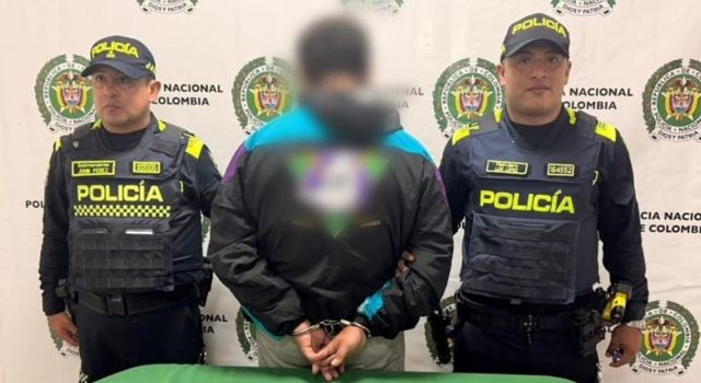 Gritos de auxilio alertaron: capturan a hombre por agredir a su pareja en Fontibón