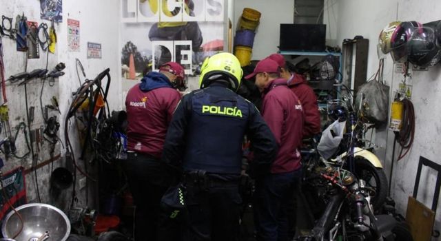 Motor sin número y motocicleta con identificación regrabada fueron hallados en Bosa
