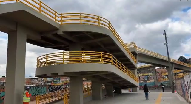 El puente peatonal de 60 metros que entró a funcionar en Soacha