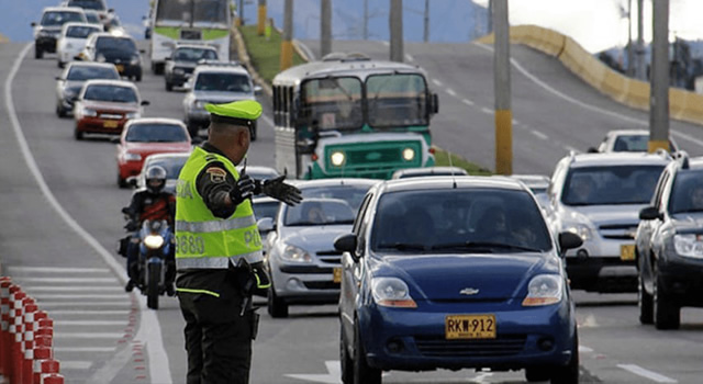 Los viajeros que ingresen a Bogotá por la autopista Sur tienen como opción utilizar el reversible que se habilitará este lunes festivo. Sin embargo, hay otras alternativas.