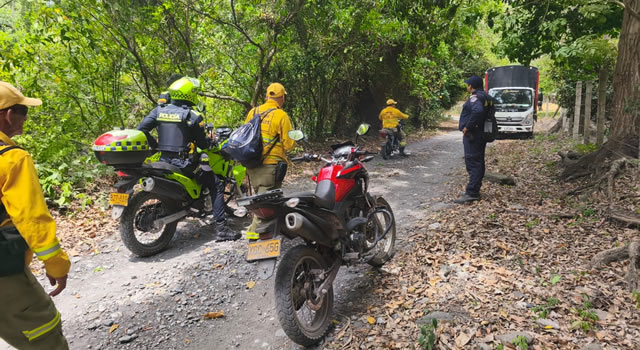 Sigue búsqueda de seis mineros atrapados tras emergencia en Sutatausa, Cundinamarca