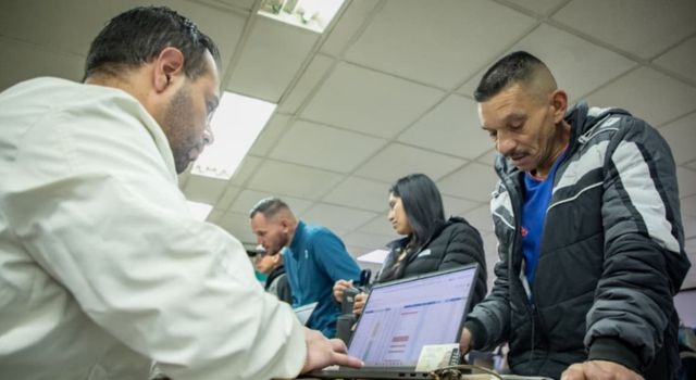 225 vacantes de empleo en Bogotá: así puede postularse este martes