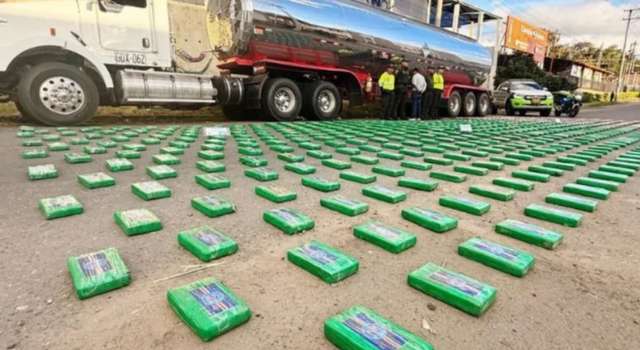 Golpe al narcotráfico en Cundinamarca: incautan cargamento de cocaína escondido en vehículos