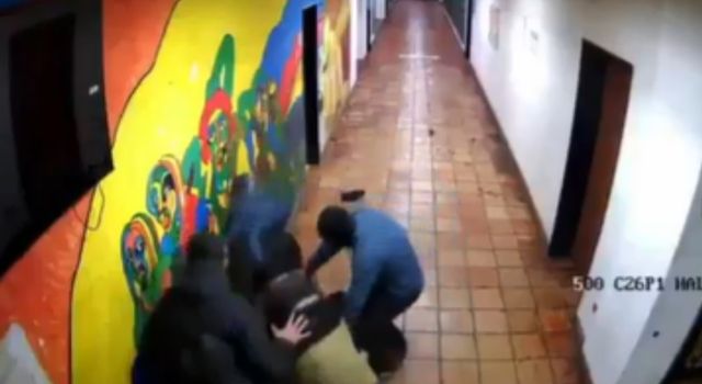 Grave ataque en la Universidad Nacional: tres jóvenes fueron apuñalados dentro del campus