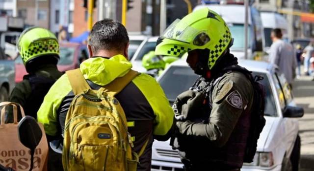 ¿Se puede negar a identificarse ante un policía? Esto dice la ley y la multa no es barata