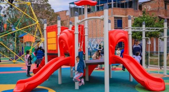 Después de 10 meses de obras, Bosa estrena un nuevo parque para sus familias